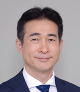 肱岡 範